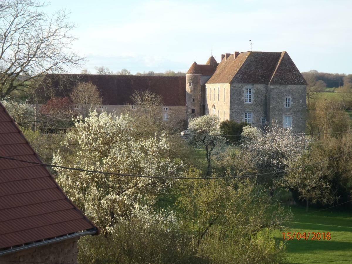 La Maison Du Gue Ecutigny Exterior foto